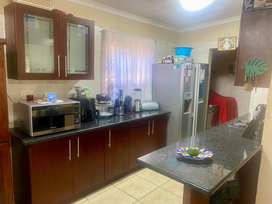 3 Bedroom Property for Sale in Waterval East North West